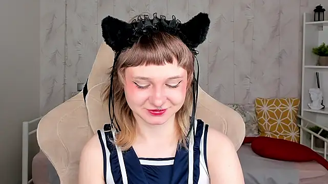 Tori Cutie online show from April 12, 12:03 am