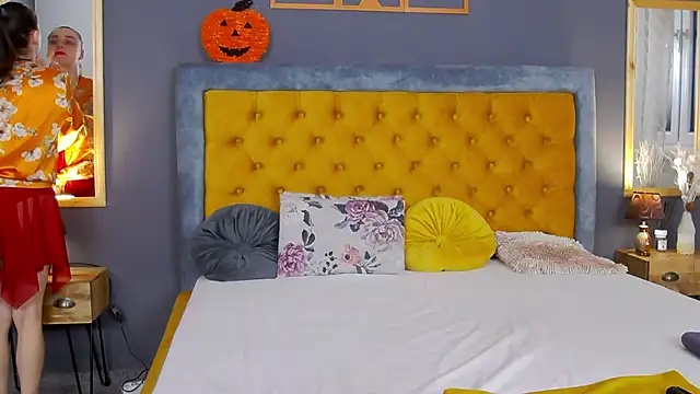 Jessica White  online show from November 19, 5:18 am