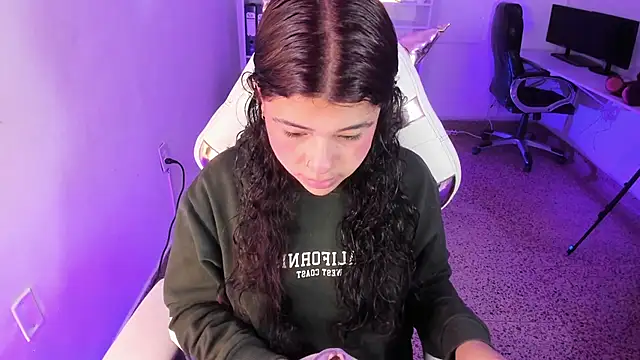 Ivy nt online show from November 24, 6:43 pm