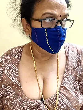 heera-rani online show from December 1, 3:37 pm