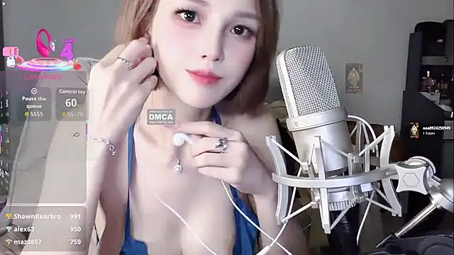 twlilybae online show from May 9, 4:31 pm