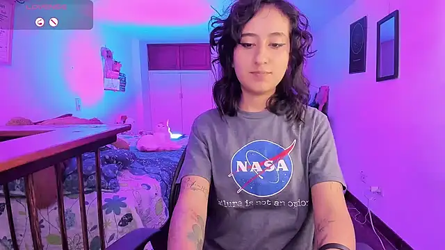 Snapshot of atenea_dragon__ chatting on September 9, 8:30 pm atenea dragon online show from September 9, 8:30 pm