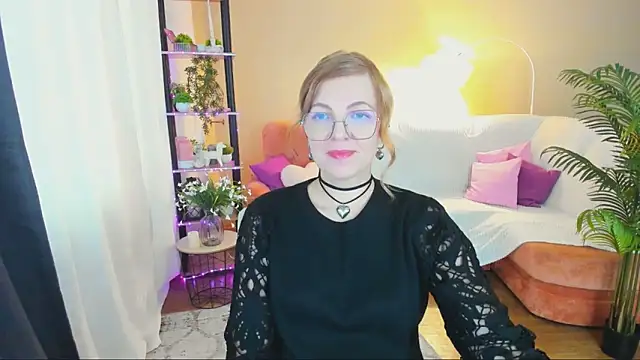 YourUniverser online show from September 20, 10:02 am