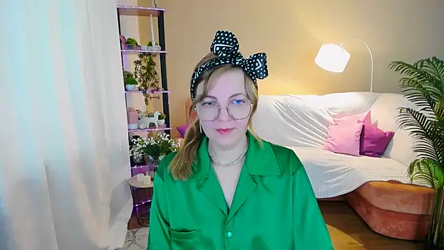 YourUniverser online show from September 21, 10:36 am