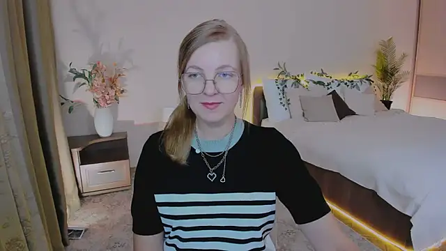 YourUniverser online show from September 14, 11:08 am