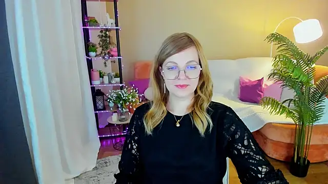 YourUniverser online show from October 14, 2:08 pm