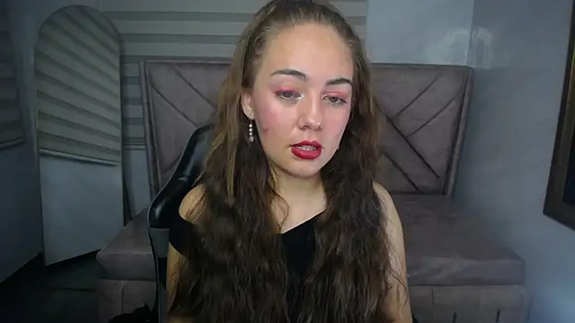 Snapshot of Luna_Star_v chatting on October 8, 3:22 am Luna Star v online show from October 8, 3:22 am