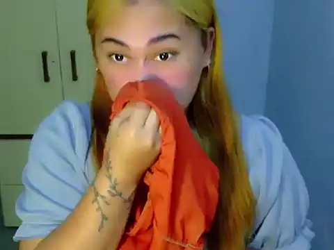 Annierose ts online show from February 5, 12:46 am