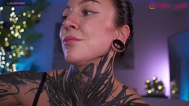 Alise Eve  online show from December 16, 7:42 pm