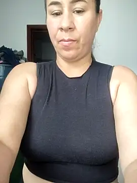 Snapshot of Nala1986 chatting on September 22, 3:43 pm Nala1986 online show from September 22, 3:43 pm