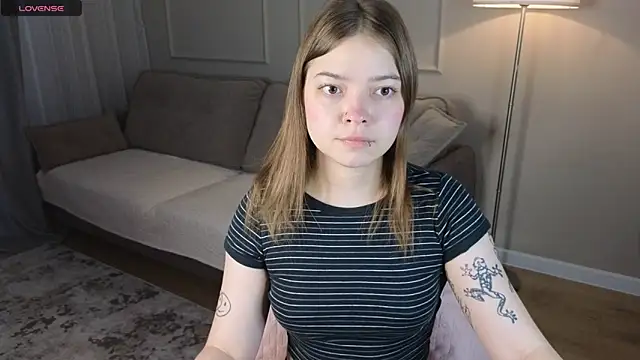 patriciapink online show from April 14, 9:42 am