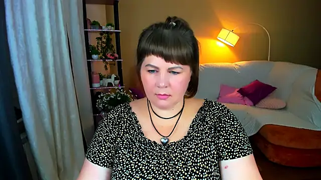 CrystaalStaar online show from September 14, 7:23 pm