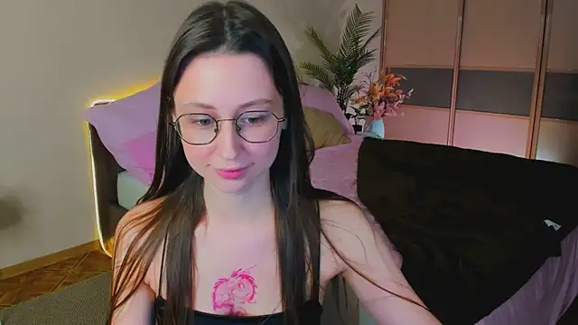 YourLovellyStory online show from April 19, 11:32 am