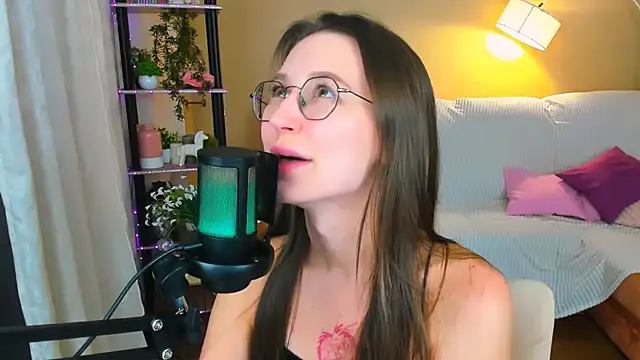 YourLovellyStory online show from September 16, 4:37 pm