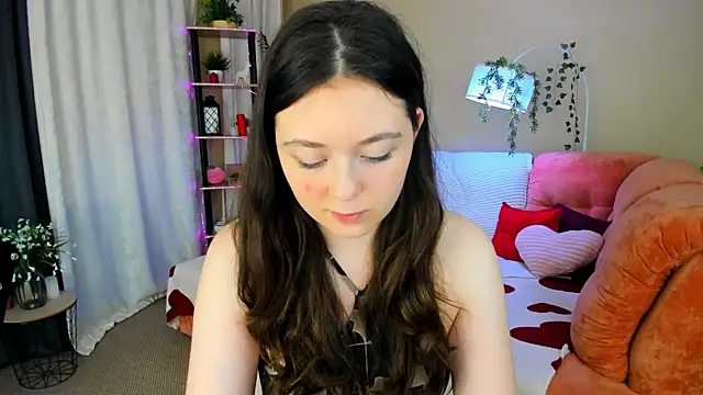 AlluringLookk online show from June 26, 4:19 pm