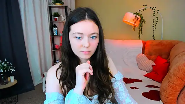 AlluringLookk online show from July 25, 5:42 pm