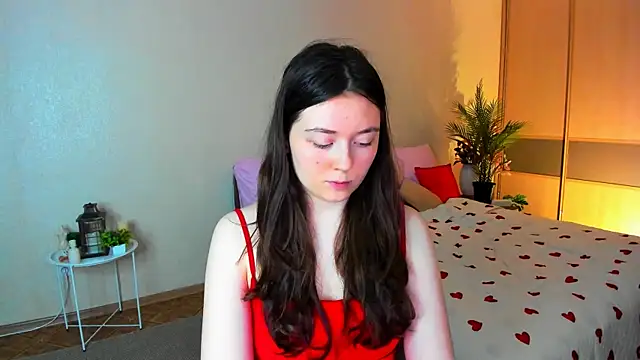 AlluringLookk online show from July 7, 7:23 am