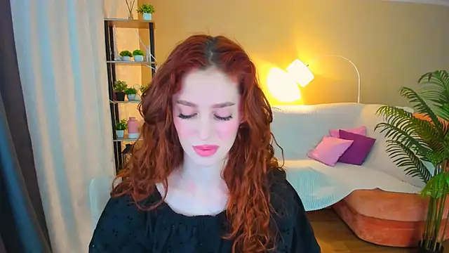 ChristinaConteeree online show from November 11, 5:10 pm