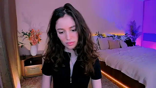 Snapshot of ChristinaConteeree chatting on September 26, 7:33 pm ChristinaConteeree online show from September 26, 7:33 pm