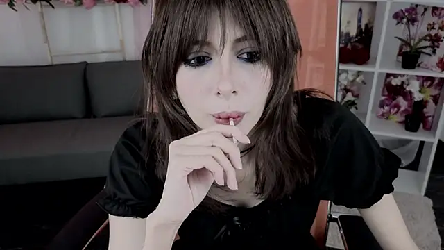 CrystallBloom online show from March 10, 1:26 pm