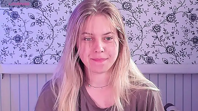 AngelAnty online show from July 5, 1:28 pm