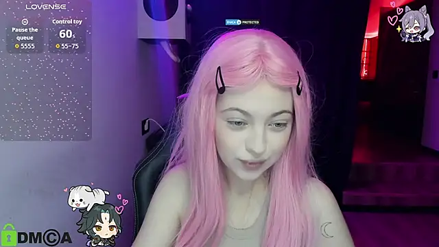 Snapshot of AmourLily chatting on October 11, 6:51 am AmourLily online show from October 11, 6:51 am