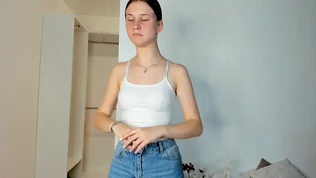 EditaCarl online show from September 10, 3:23 pm