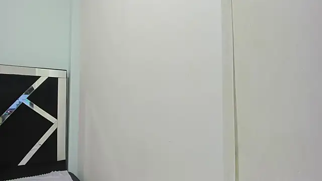Snapshot of iisabella_noa chatting on September 22, 12:25 pm iisabella noa online show from September 22, 12:25 pm