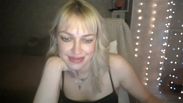 Snapshot of NickyAdamidi chatting on September 21, 4:49 pm NickyAdamidi online show from September 21, 4:49 pm