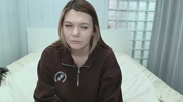 Sunny Sammy online show from April 11, 5:24 am