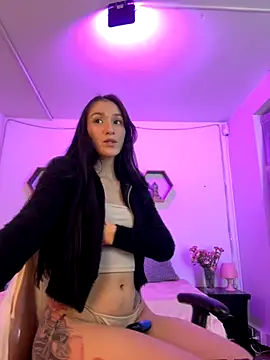 Candice kylie online show from October 4, 6:52 am