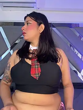 Snapshot of mia_everly chatting on October 19, 10:01 pm mia everly online show from October 19, 10:01 pm