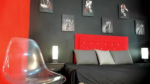 Snapshot of lilyth_adam chatting on September 18, 7:34 pm lilyth adam online show from September 18, 7:34 pm