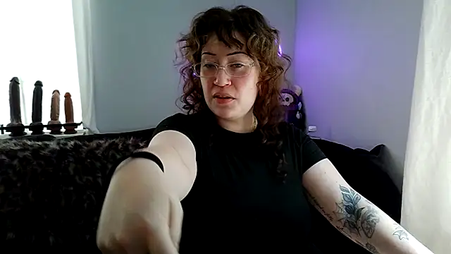 HarleyDemon666 online show from June 26, 6:20 pm