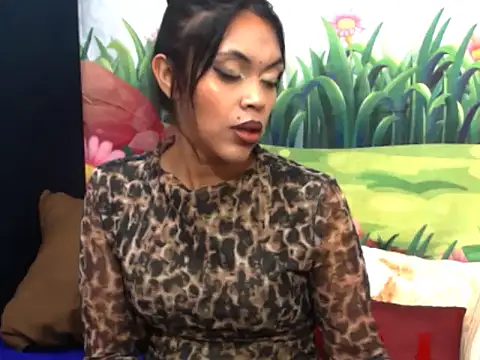 indiandesire4u69 online show from November 1, 6:23 pm