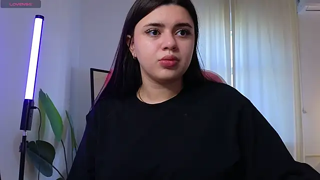 Snapshot of courtneyk_ chatting on October 3, 2:00 pm courtneyk online show from October 3, 2:00 pm