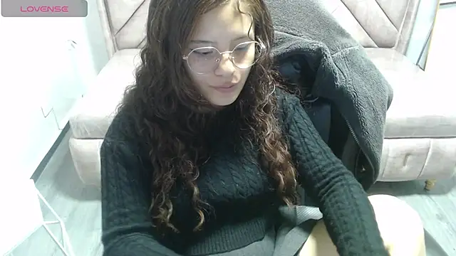 Velvet Moon V online show from February 2, 8:08 pm