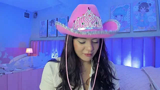 Snapshot of Lhea_Foxx chatting on October 17, 2:37 am Lhea Foxx online show from October 17, 2:37 am