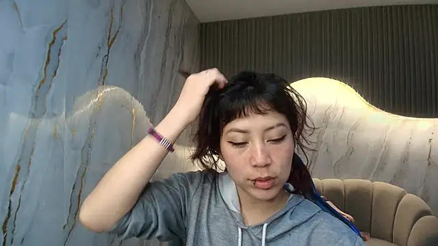 valentina r  online show from April 3, 12:58 pm