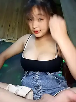 Snapshot of -DuSi- chatting on October 6, 2:23 pm -DuSi- online show from October 6, 2:23 pm