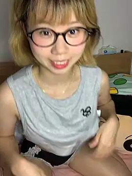 zhaomosheng125216 online show from September 14, 11:13 pm