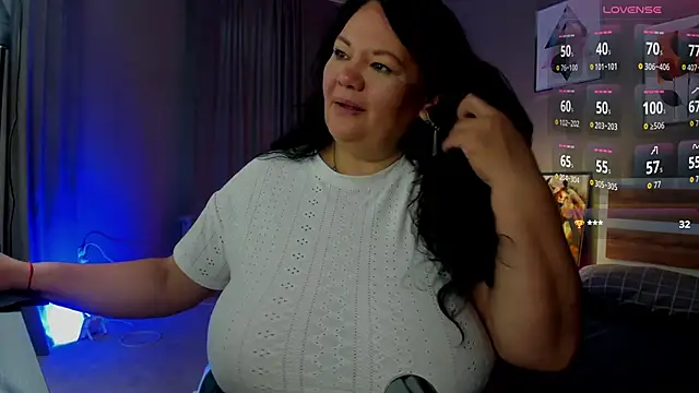 Snapshot of sandra_jackson chatting on October 15, 3:31 am sandra jackson online show from October 15, 3:31 am