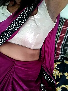 Snapshot of Kavya_Rathore chatting on October 19, 9:11 am Kavya Rathore online show from October 19, 9:11 am