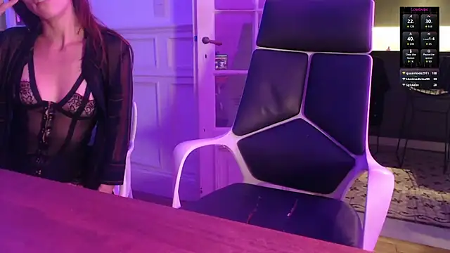 friendswithben33 online show from March 10, 11:20 pm