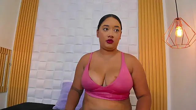 Snapshot of AriaBelle chatting on September 17, 7:12 pm AriaBelle online show from September 17, 7:12 pm