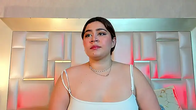 AdelaTaylor online show from November 6, 11:49 am