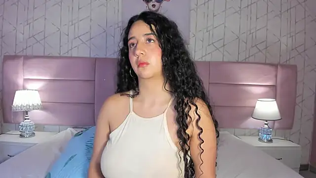 BellaSwwan online show from December 13, 7:53 pm