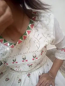 Snapshot of Neha_Tyagi chatting on October 18, 7:33 am Neha Tyagi online show from October 18, 7:33 am