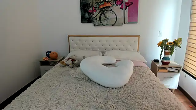 Tania xw online show from October 27, 2:45 pm