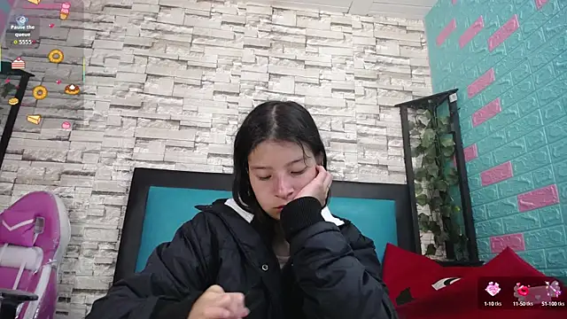 maily can online show from October 16, 12:52 pm